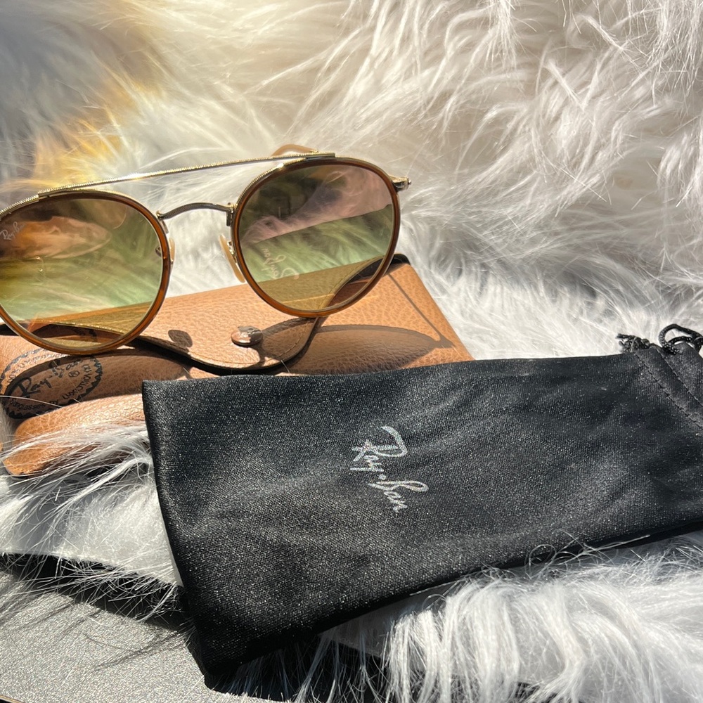 Ray-Ban Gold-Tinted Aviator Sunglasses 3847-N